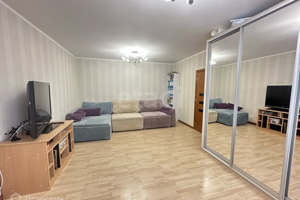 Продаётся 2-комнатная квартира, 56.6 м²