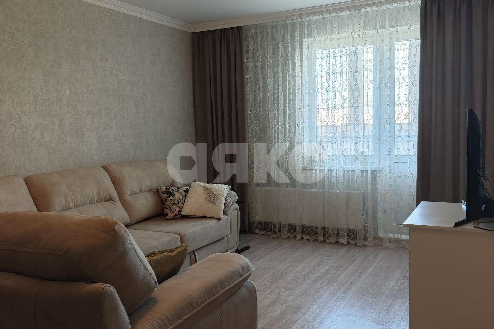 Продаётся 2-комнатная квартира, 72.4 м²