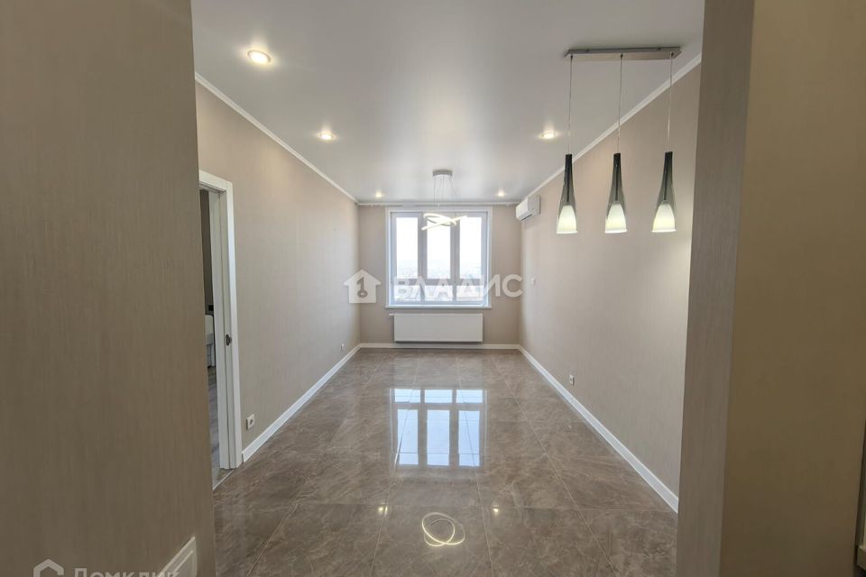Продаётся 1-комнатная квартира, 43.9 м²