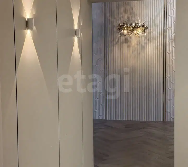 Продаётся 4-комнатная квартира, 91 м²