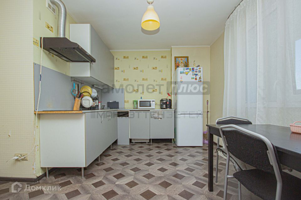 Продаётся 2-комнатная квартира, 74.1 м²