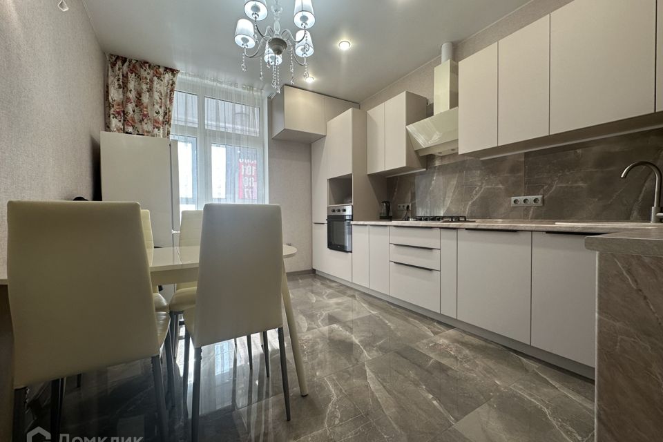 Продаётся 1-комнатная квартира, 40.3 м²