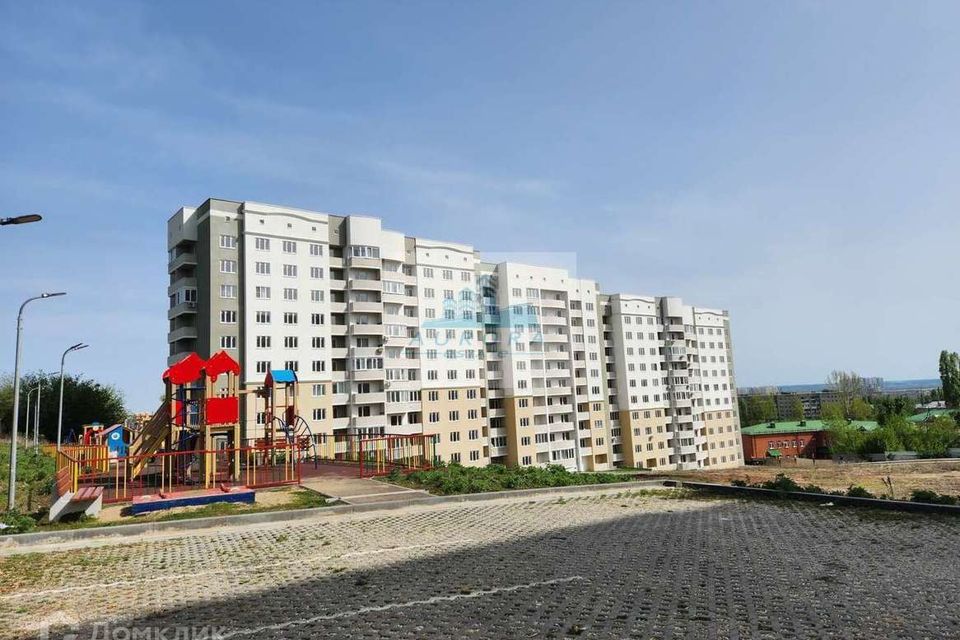 Продаётся 1-комнатная квартира, 43.5 м²