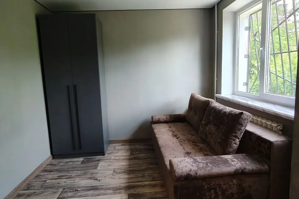Продаётся 3-комнатная квартира, 46.4 м²