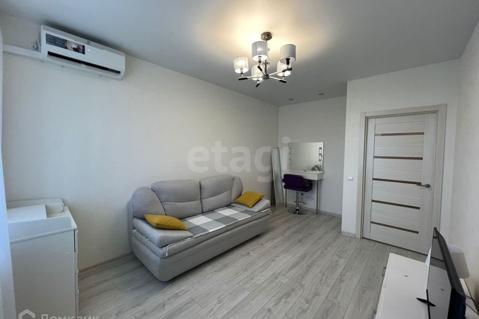 Продаётся 1-комнатная квартира, 35.3 м²