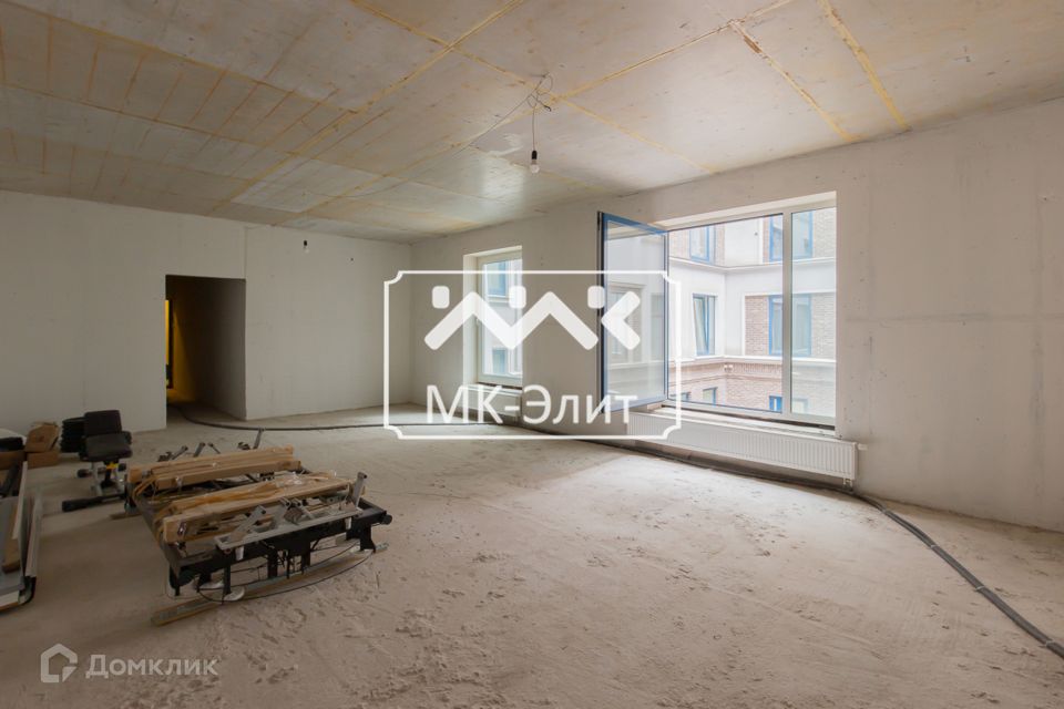 Продаётся 1-комнатная квартира, 74.6 м²