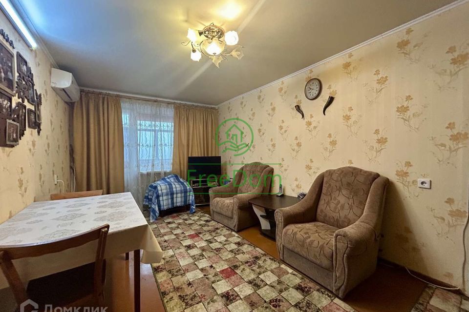 Продаётся 4-комнатная квартира, 71.8 м²