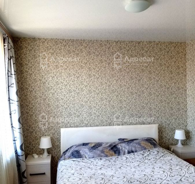 Продаётся 3-комнатная квартира, 48.4 м²