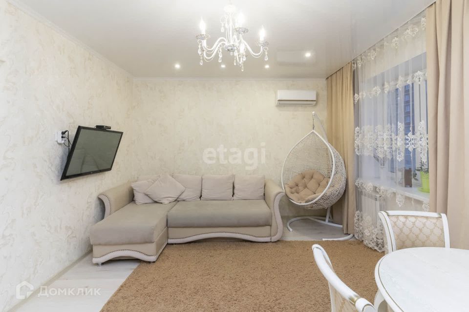 Продаётся 1-комнатная квартира, 49.4 м²