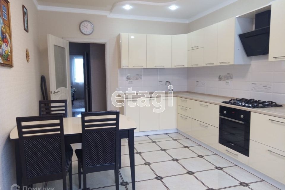 Продаётся 2-комнатная квартира, 70 м²