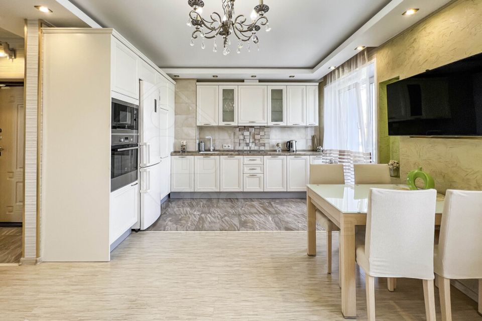 Сдаётся 3-комнатная квартира, 76 м²