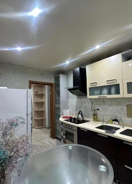 Продаётся 3-комнатная квартира, 64.2 м²