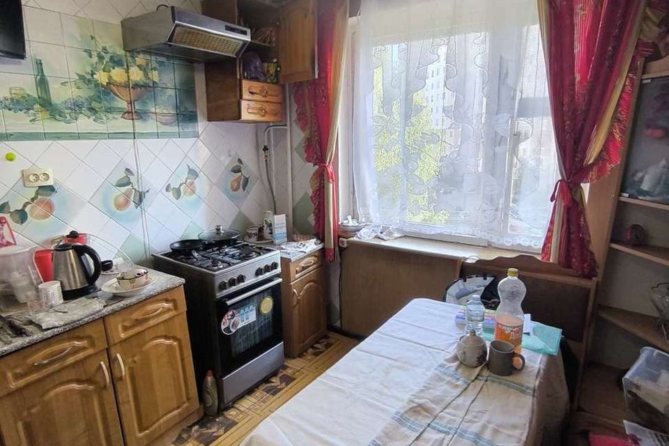 Продаётся 4-комнатная квартира, 88 м²
