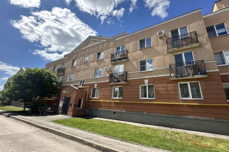 Продаётся 1-комнатная квартира, 35.8 м²