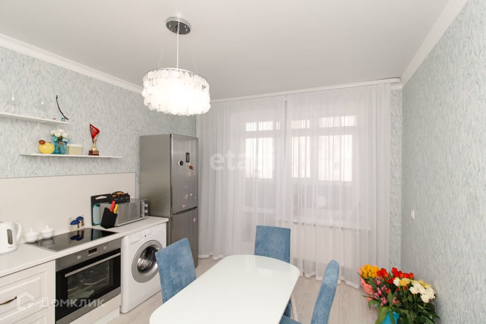 Продаётся 2-комнатная квартира, 63.5 м²