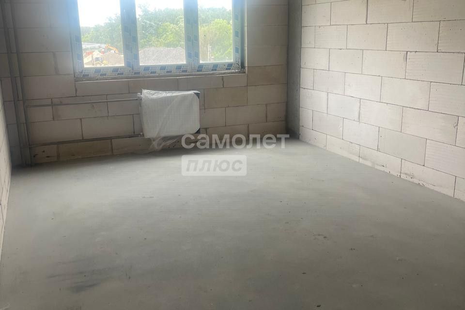Продаётся 2-комнатная квартира, 56.7 м²