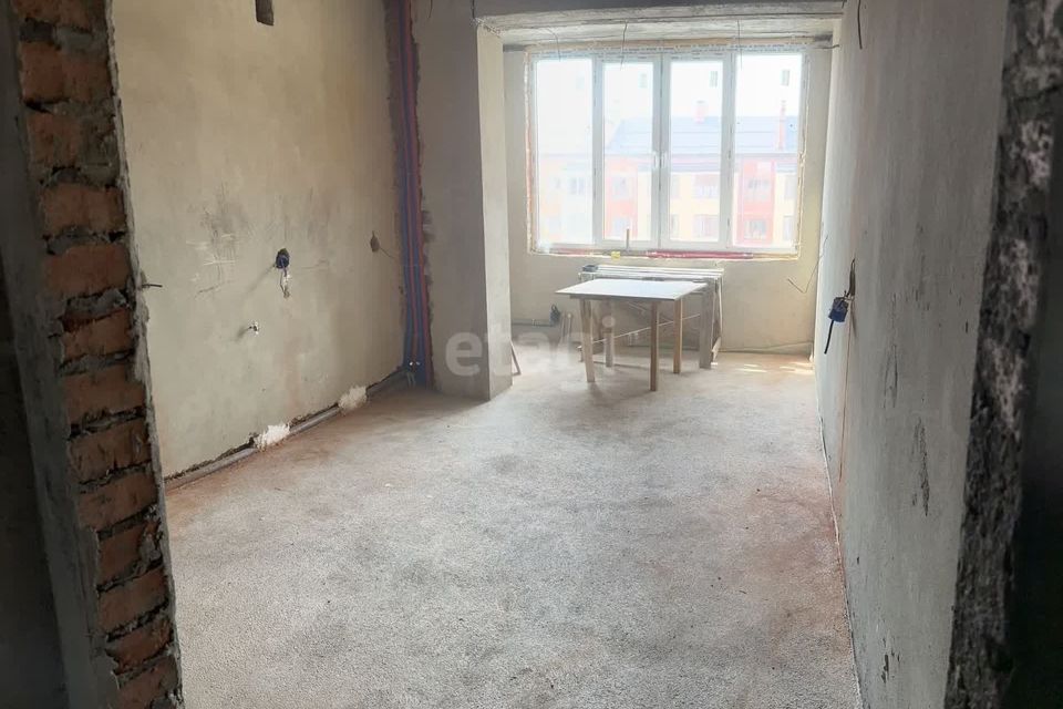 Продаётся 5-комнатная квартира, 125 м²
