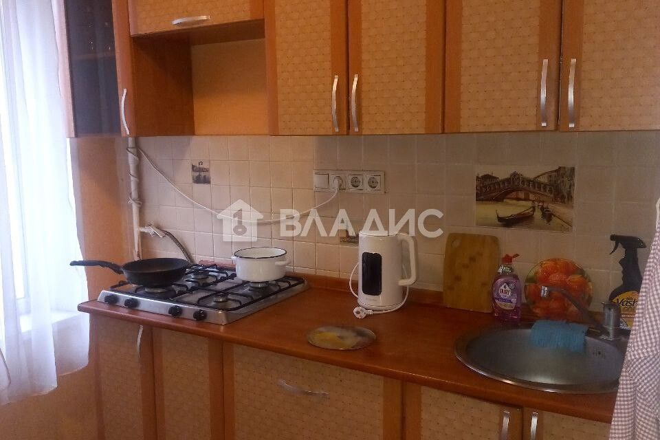 Продаётся 1-комнатная квартира, 32 м²