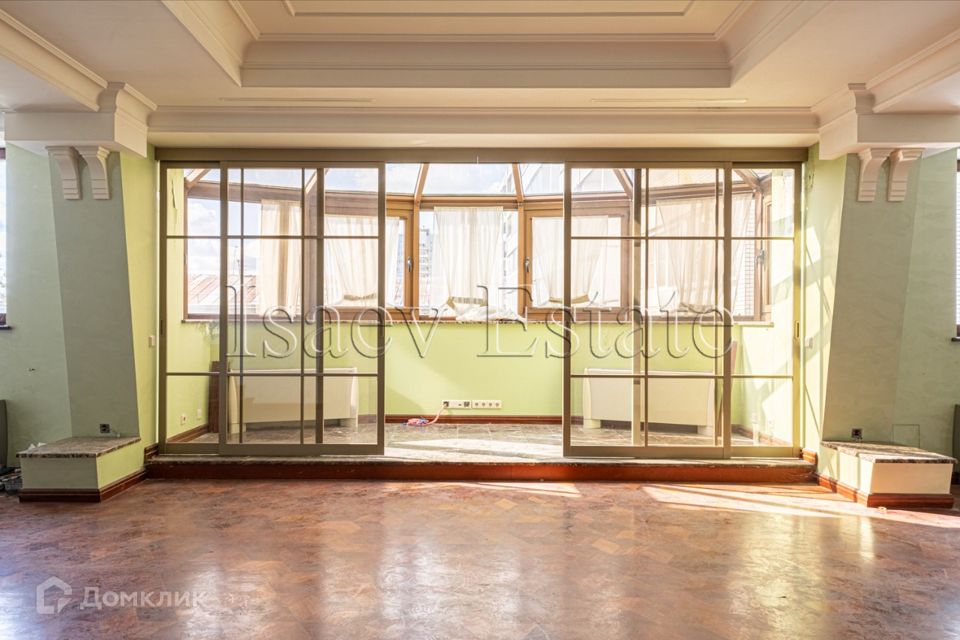 Продаётся 4-комнатная квартира, 128 м²
