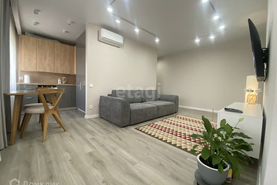 Продаётся 3-комнатная квартира, 54.7 м²