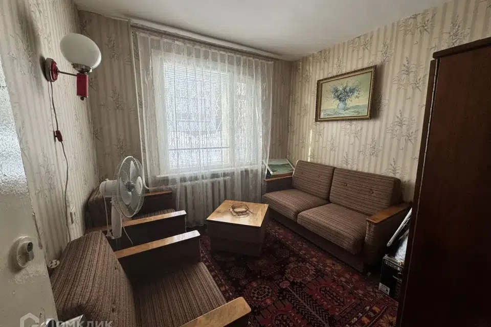 Продаётся 3-комнатная квартира, 59.2 м²
