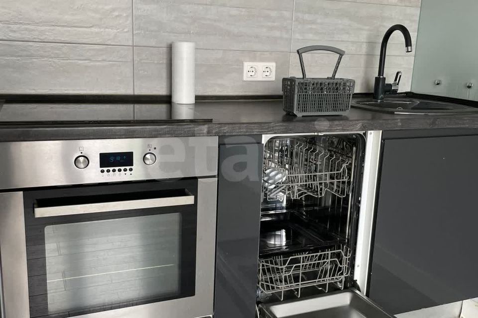 Продаётся 1-комнатная квартира, 41 м²