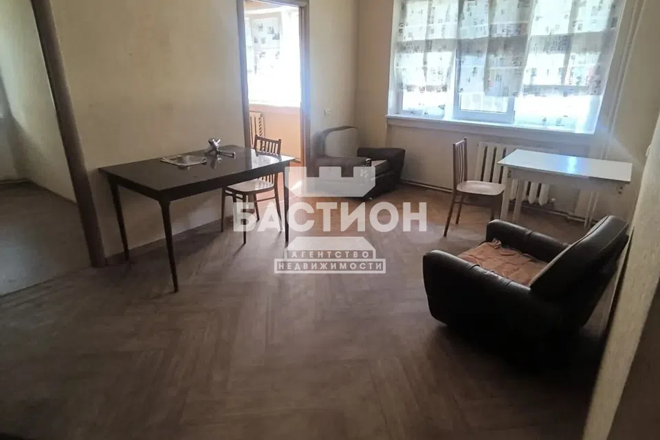 Продаётся 4-комнатная квартира, 55.2 м²