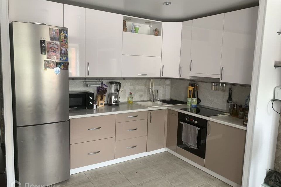 Продаётся 3-комнатная квартира, 71.7 м²