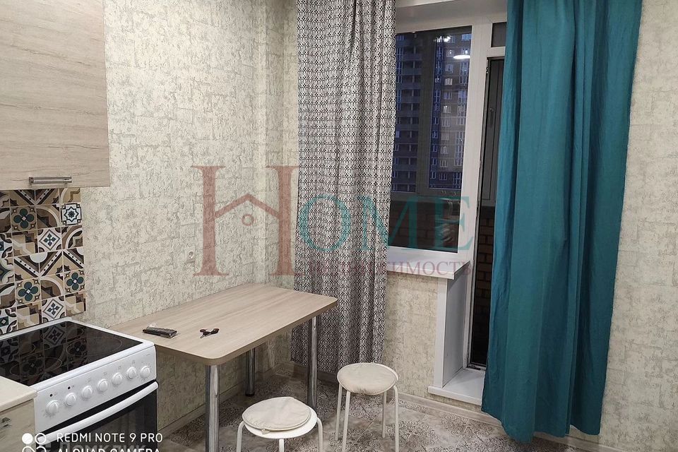 Сдаётся 1-комнатная квартира, 38 м²