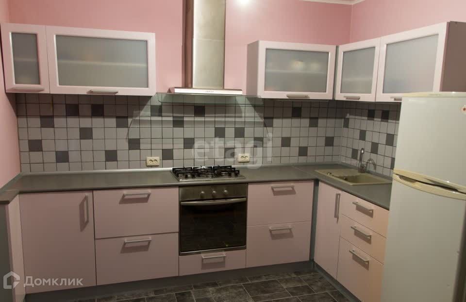 Продаётся 3-комнатная квартира, 60 м²