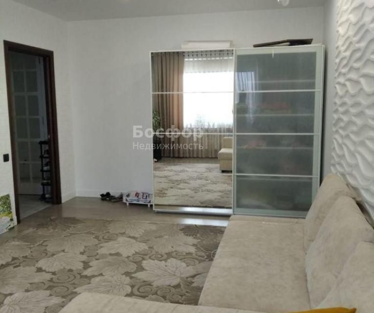 Продаётся 2-комнатная квартира, 60.4 м²
