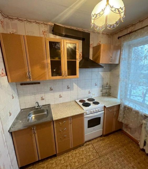 Продаётся 3-комнатная квартира, 47.7 м²