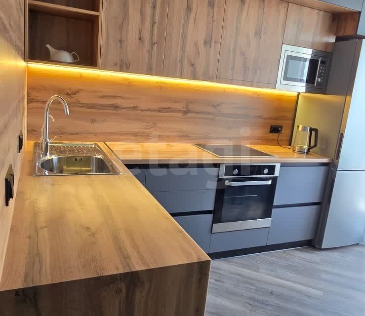 Сдаётся 2-комнатная квартира, 62 м²