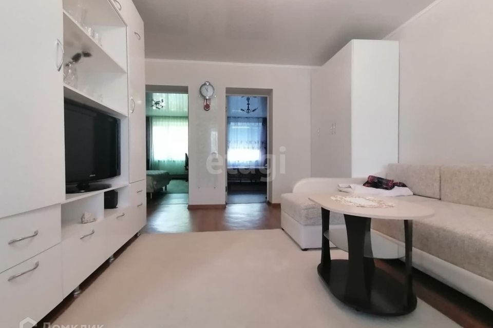 Продаётся 3-комнатная квартира, 62.1 м²
