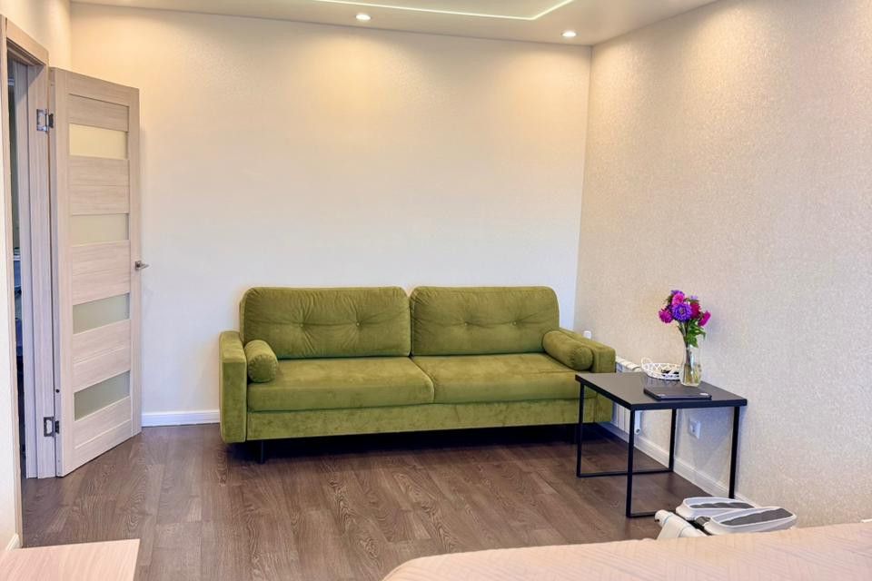Продаётся 2-комнатная квартира, 65.6 м²