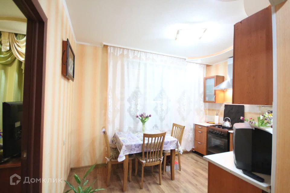 Сдаётся 2-комнатная квартира, 57 м²