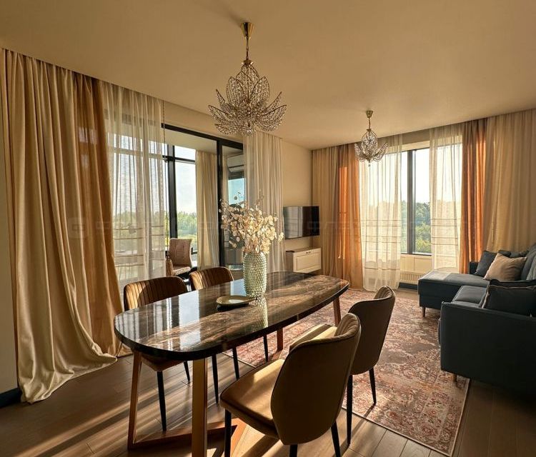 Продаётся 3-комнатная квартира, 67.7 м²
