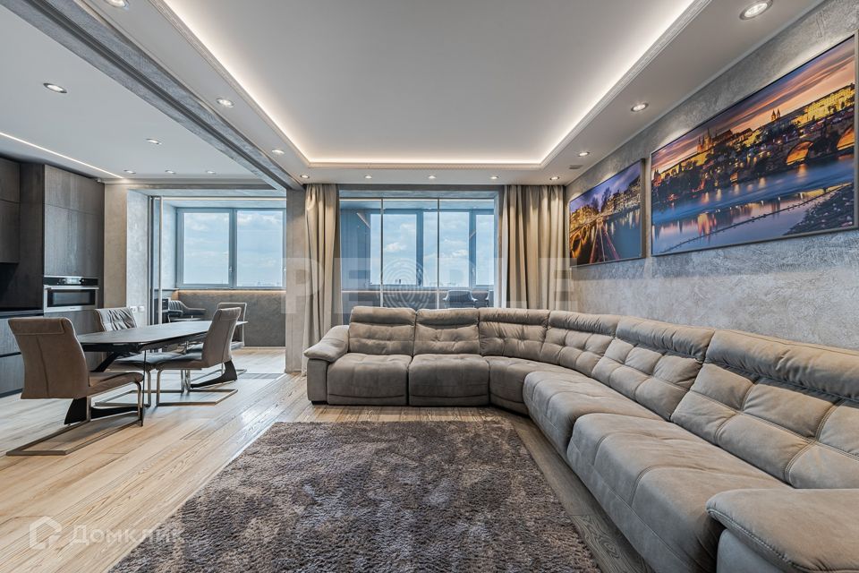 Продаётся 3-комнатная квартира, 123.4 м²