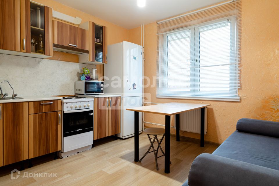 Продаётся 1-комнатная квартира, 37.6 м²