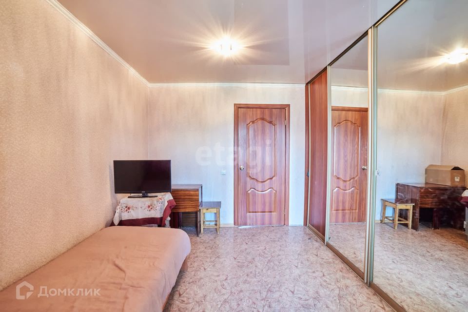 Продаётся 4-комнатная квартира, 76.1 м²