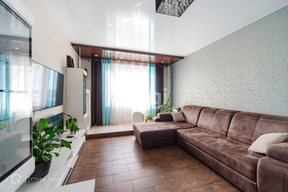 Сдаётся 4-комнатная квартира, 105.5 м²