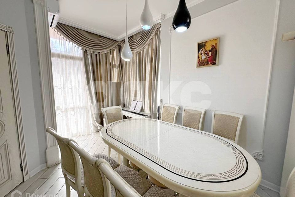 Продаётся 2-комнатная квартира, 57.5 м²