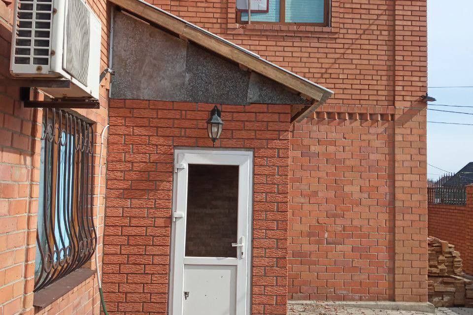 Продаётся 2-этажный дом, 176.8 м²