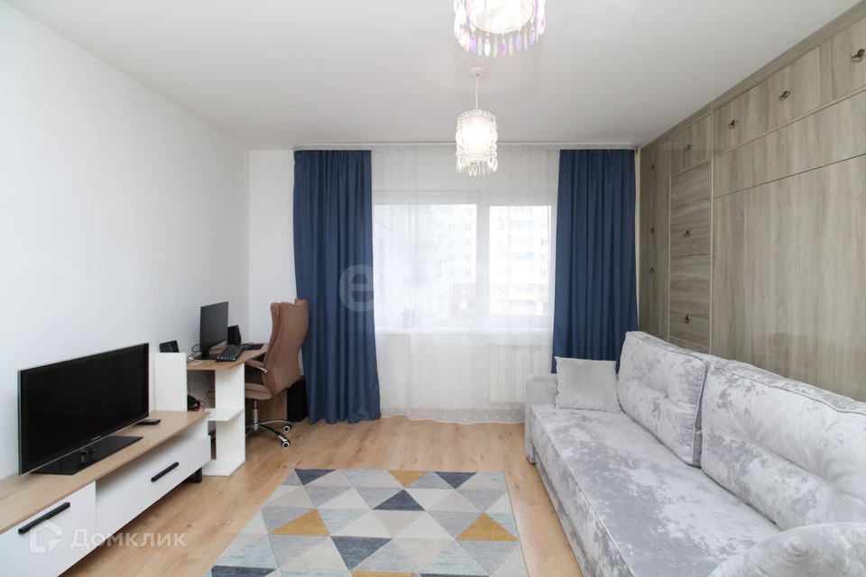 Продаётся 2-комнатная квартира, 56.8 м²