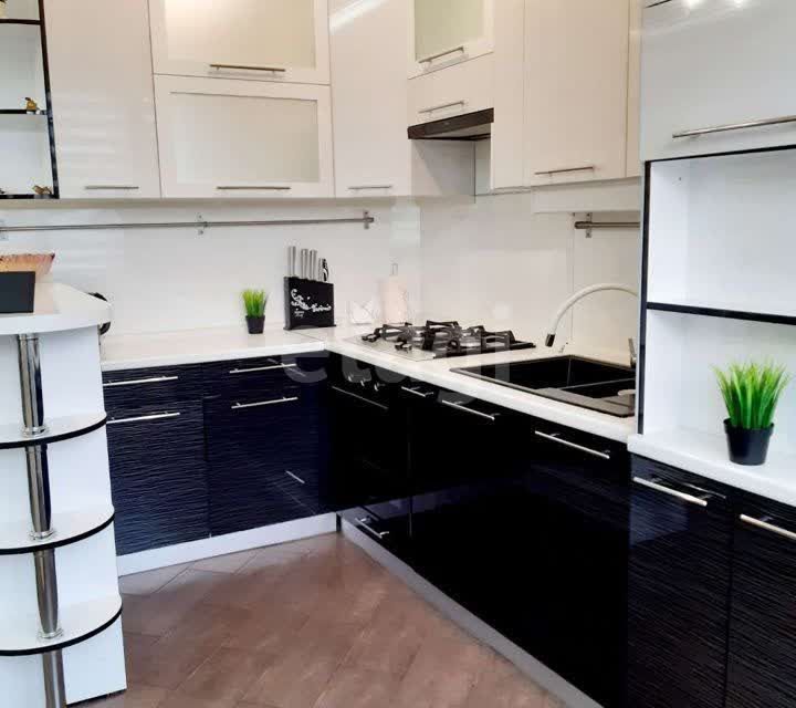 Продаётся 4-комнатная квартира, 86 м²