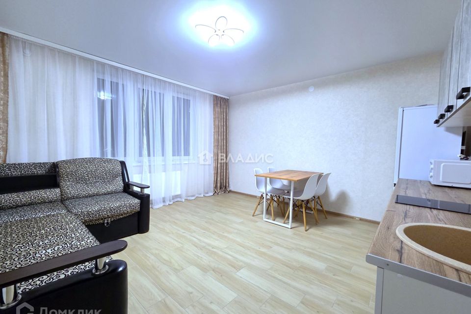 Сдаётся 2-комнатная квартира, 57 м²
