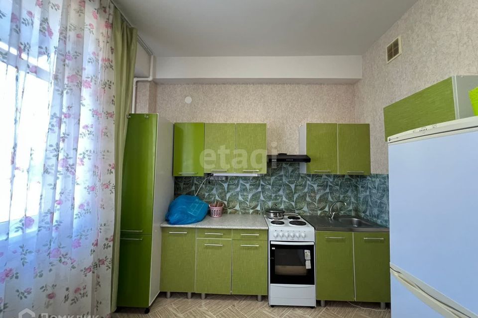 Продаётся 1-комнатная квартира, 42.9 м²