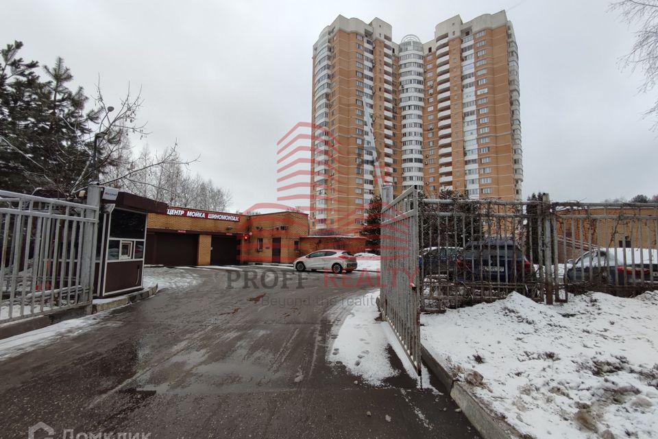 Сдаётся 3-комнатная квартира, 121.4 м²