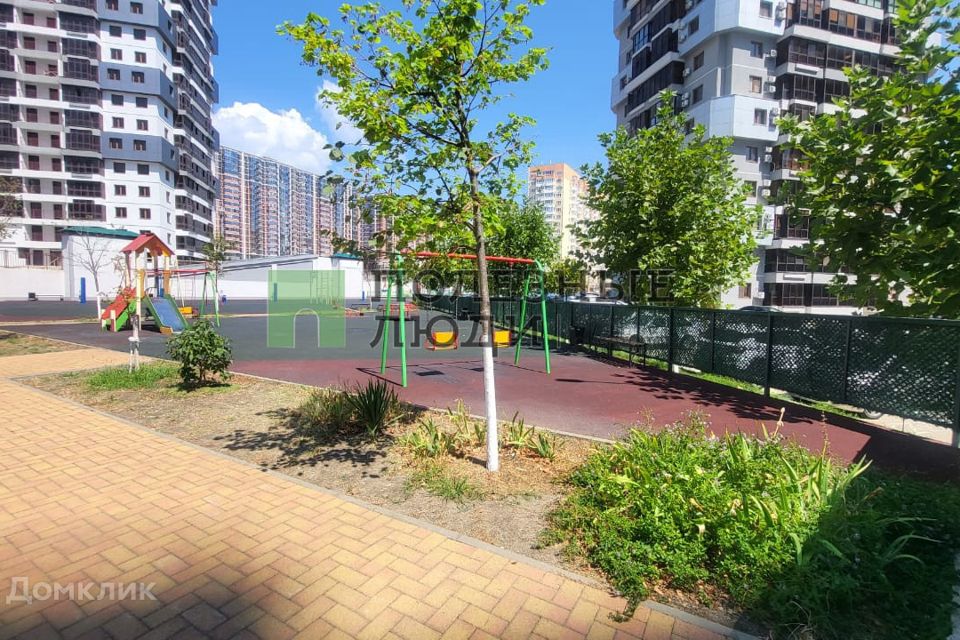 Продаётся 3-комнатная квартира, 97 м²