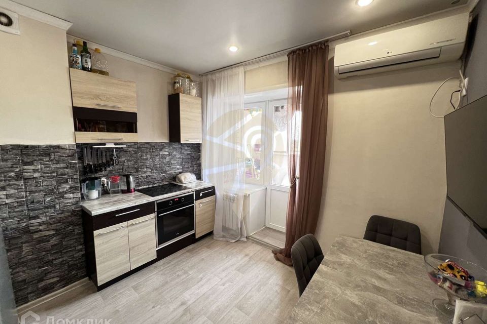 Продаётся 1-комнатная квартира, 44.8 м²